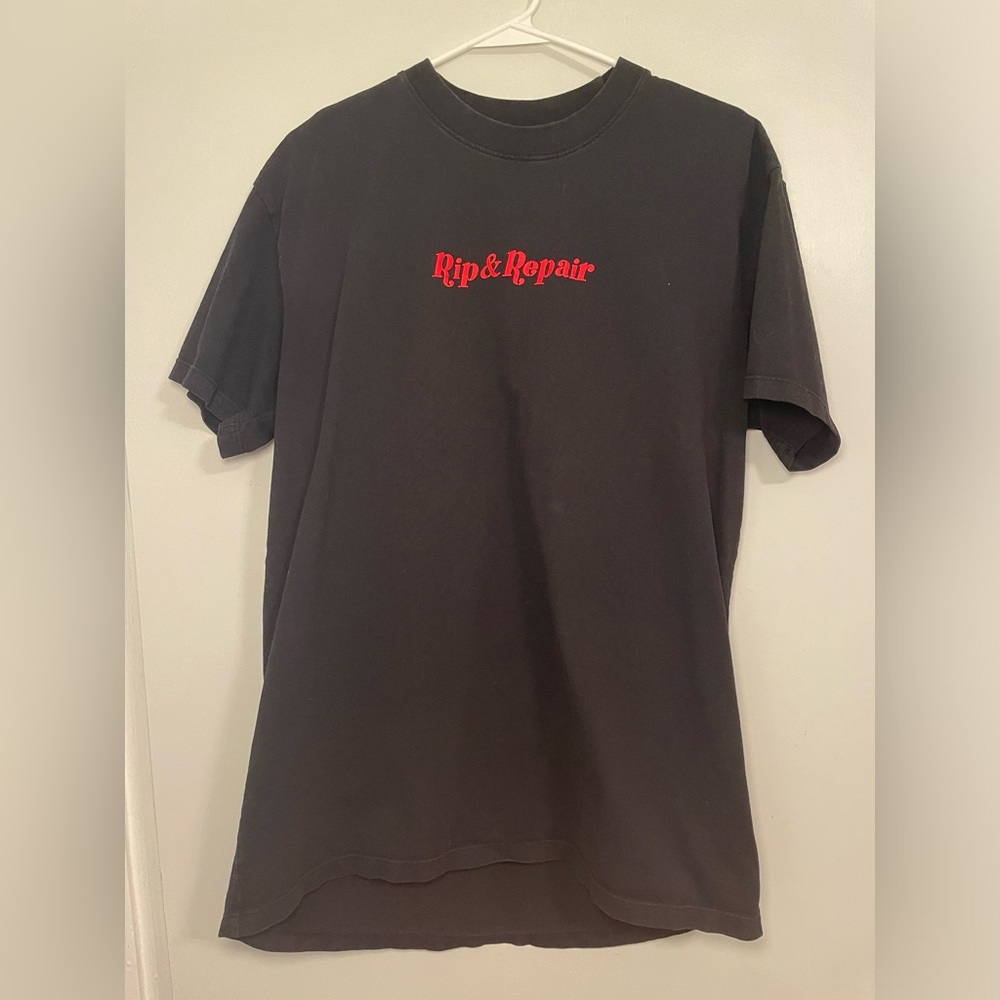 Rip & Repair “No More Happy Endings” Heavyweight T-Shirt. Size M.